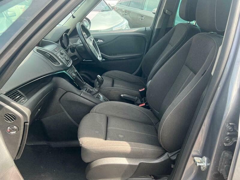 2016 Vauxhall Zafira Tourer 1.4i Turbo SRi MPV 5dr Petrol Manual Euro 6 (140 ps) - thumbnail 4