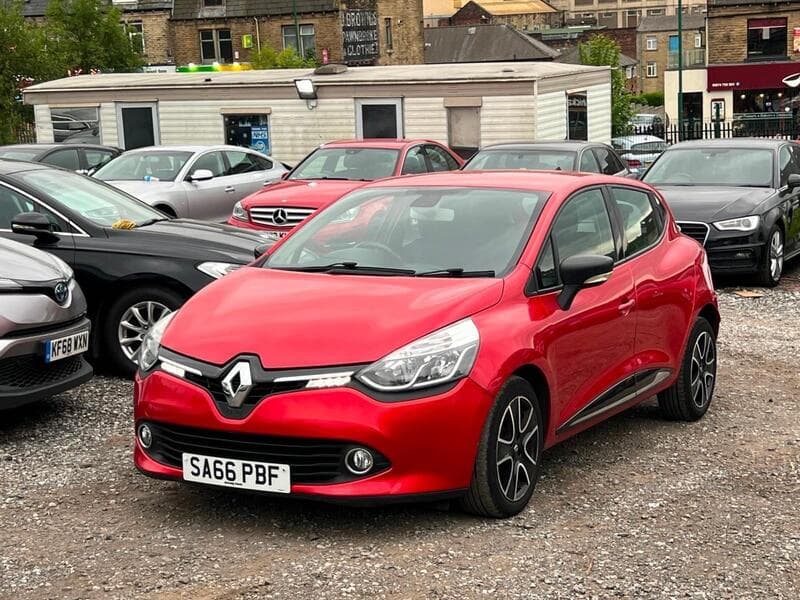 2016 Renault Clio 1.5 dCi Dynamique Nav Hatchback 5dr Diesel Manual Euro 6 (s/s) (90 ps) - image 2