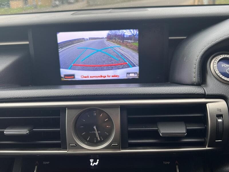 2013 Lexus IS 2.5 300h Luxury Saloon 4dr Petrol Hybrid E-CVT Euro 5 (s/s) (223 ps) - thumbnail 5