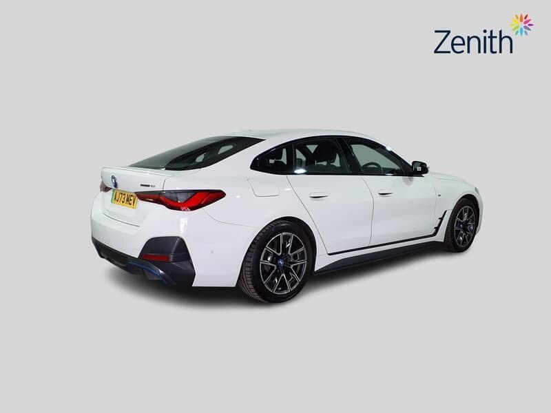 2011 Mercedes-Benz C180 ELEGANCE BLUEEFFICIENCY A 1.8 C180 BlueEfficiency Elegance Saloon 4dr Petrol G-Tronic+ Euro 5 (s/s) (156 ps) - image 2