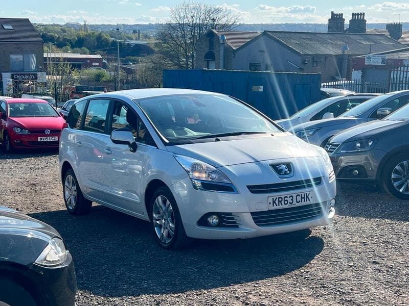 2013 Peugeot 5008 1.6 HDi Active MPV 5dr Diesel Manual Euro 5 (115 ps) - image 2