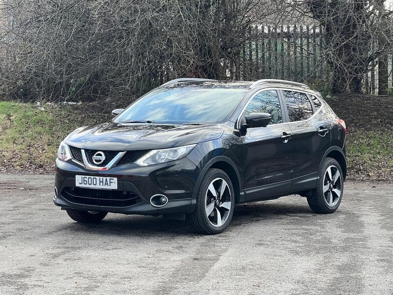 2016 Nissan Qashqai 1.2 DIG-T N-Connecta SUV 5dr Petrol Manual 2WD Euro 6 (s/s) (115 ps) - image 2