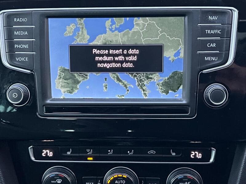 2016 Volkswagen Passat 2.0 TDI BlueMotion Tech GT Saloon 4dr Diesel Manual Euro 6 (s/s) (190 ps) - thumbnail 8