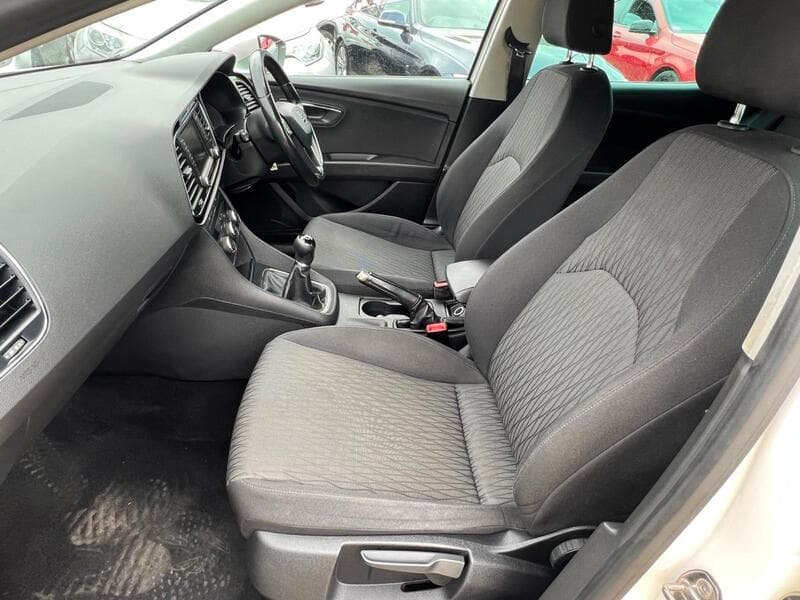 2016 SEAT Leon 1.6 TDI SE Dynamic Technology Hatchback 5dr Diesel Manual Euro 6 (s/s) (110 ps) - thumbnail 5