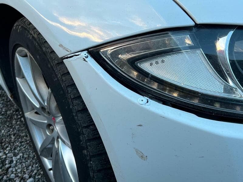 2011 Jaguar XF 2.2d Premium Luxury Saloon 4dr Diesel Auto Euro 5 (s/s) (190 ps) - thumbnail 8