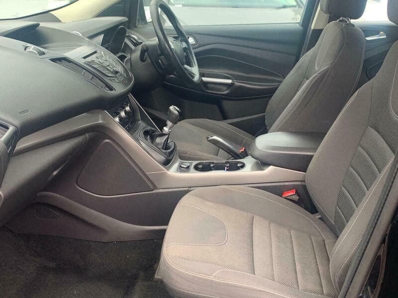 2013 Ford Kuga 2.0 TDCi Zetec SUV 5dr Diesel Manual AWD Euro 5 (140 ps) - thumbnail 4