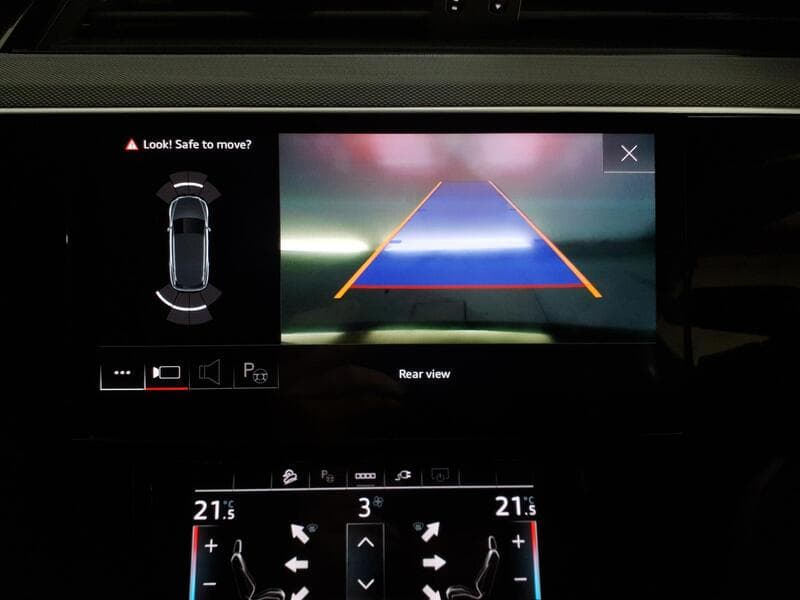 2012 BMW 1 Series 2.0 116d Sport Hatchback 3dr Diesel Manual Euro 5 (s/s) (116 ps) - thumbnail 8