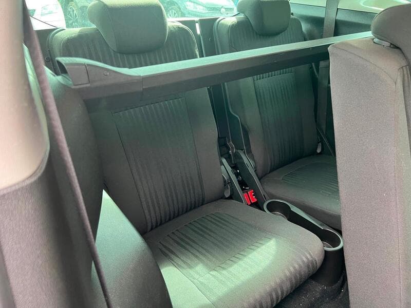 2015 Vauxhall Zafira Tourer 1.4i Turbo Tech Line MPV 5dr Petrol Manual Euro 6 (140 ps) - thumbnail 6