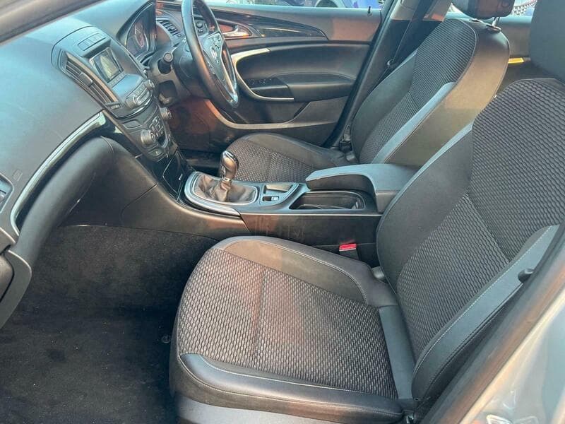 2016 Vauxhall Insignia 1.6 CDTi ecoFLEX SE Hatchback 5dr Diesel Manual Euro 6 (s/s) (136 ps) - thumbnail 4