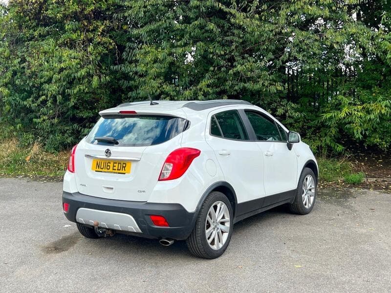 2016 Vauxhall Mokka 1.6 CDTi Exclusiv SUV 5dr Diesel Manual 2WD Euro 6 (s/s) (136 ps) - image 3