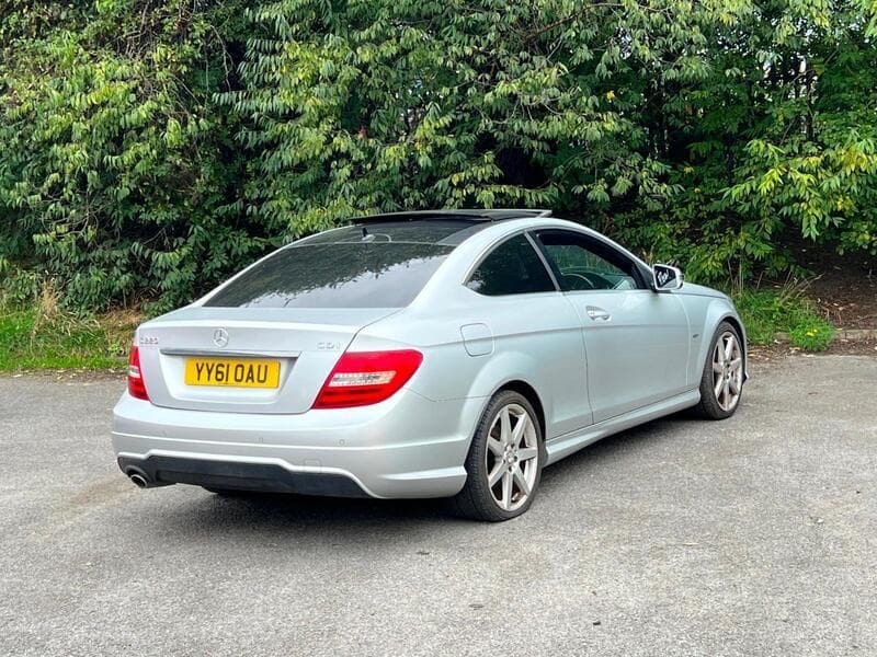 2012 Mercedes-Benz C Class 2.1 C220 CDI BlueEfficiency AMG Sport Edition 125 Coupe 2dr Diesel G-Tronic+ Euro 5 (s/s) (170 ps) - image 3