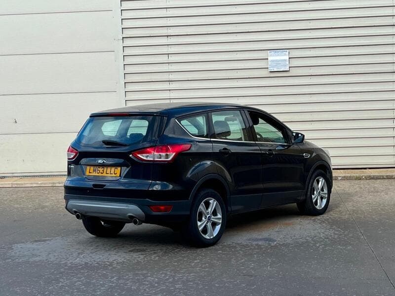2013 Ford Kuga 2.0 TDCi Zetec SUV 5dr Diesel Manual AWD Euro 5 (140 ps) - image 3