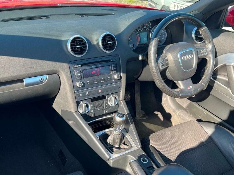 2011 Audi A3 Cabriolet 1.6 TDI S line Convertible 2dr Diesel Manual Euro 5 (s/s) (105 ps) - thumbnail 4