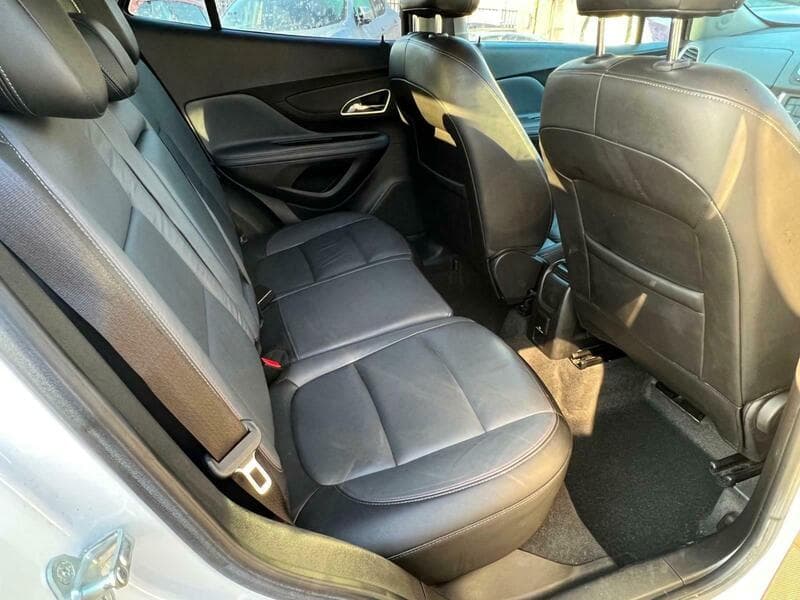 2015 Vauxhall Mokka 1.6i SE SUV 5dr Petrol Manual 2WD Euro 6 (s/s) (115 ps) - thumbnail 6