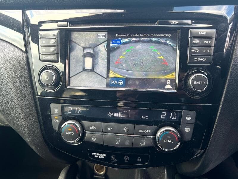 2015 Nissan Qashqai 1.5 dCi Tekna SUV 5dr Diesel Manual 2WD Euro 5 (s/s) (110 ps) - thumbnail 7