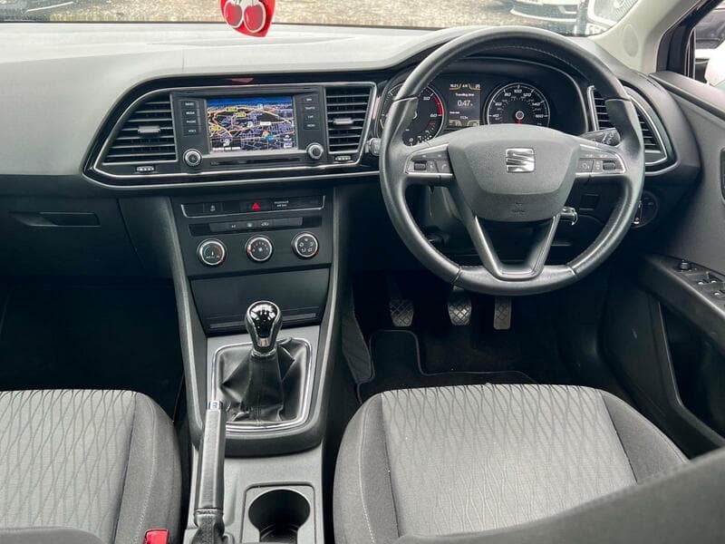 2013 SEAT Leon 2.0 TDI CR SE Hatchback 5dr Diesel Manual Euro 5 (s/s) (150 ps) - thumbnail 5