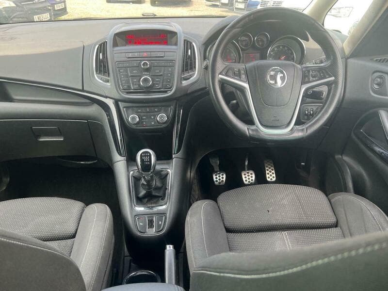 2016 Vauxhall Zafira Tourer 1.4i Turbo SRi MPV 5dr Petrol Manual Euro 6 (140 ps) - thumbnail 5