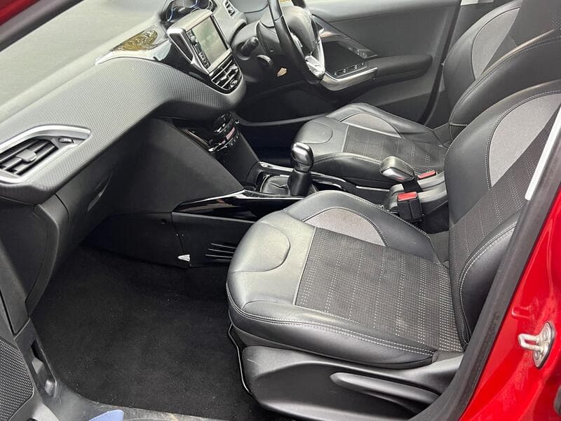 2016 Peugeot 2008 1.6 BlueHDi Allure SUV 5dr Diesel Manual Euro 6 (s/s) (100 ps) - thumbnail 5