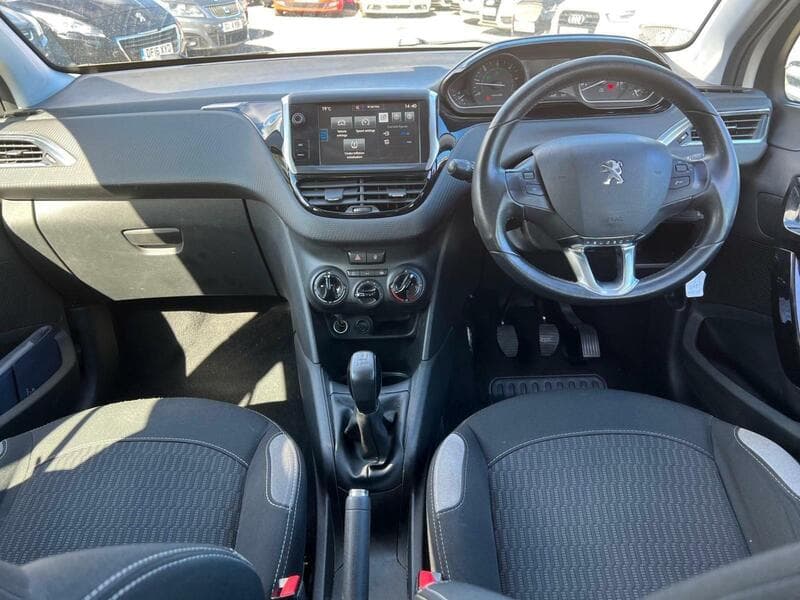 2016 Peugeot 208 1.6 BlueHDi Active Hatchback 5dr Diesel Manual Euro 6 (75 ps) - thumbnail 5
