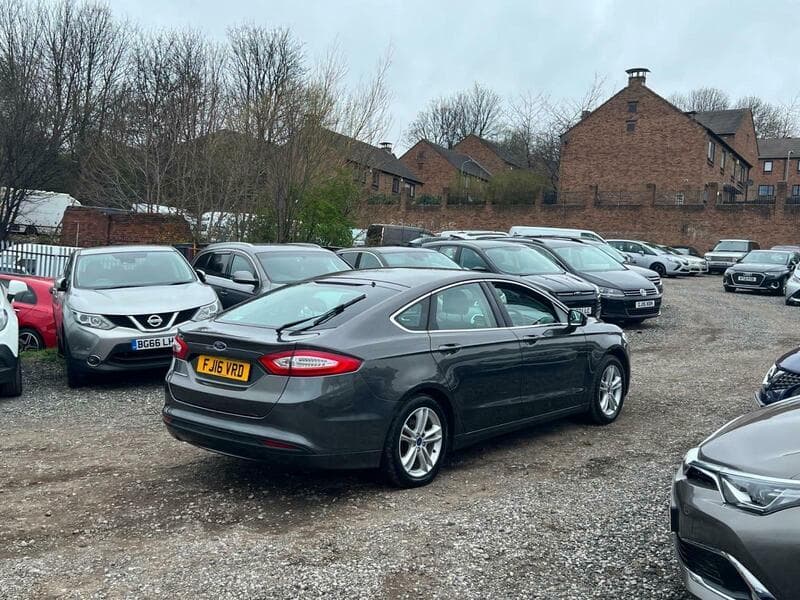 2016 Ford Mondeo 2.0 TDCi Zetec Hatchback 5dr Diesel Manual Euro 6 (s/s) (150 ps) - image 3
