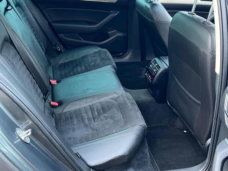 2016 Volkswagen Passat 2.0 TDI BlueMotion Tech GT Saloon 4dr Diesel Manual Euro 6 (s/s) (190 ps) - thumbnail 4