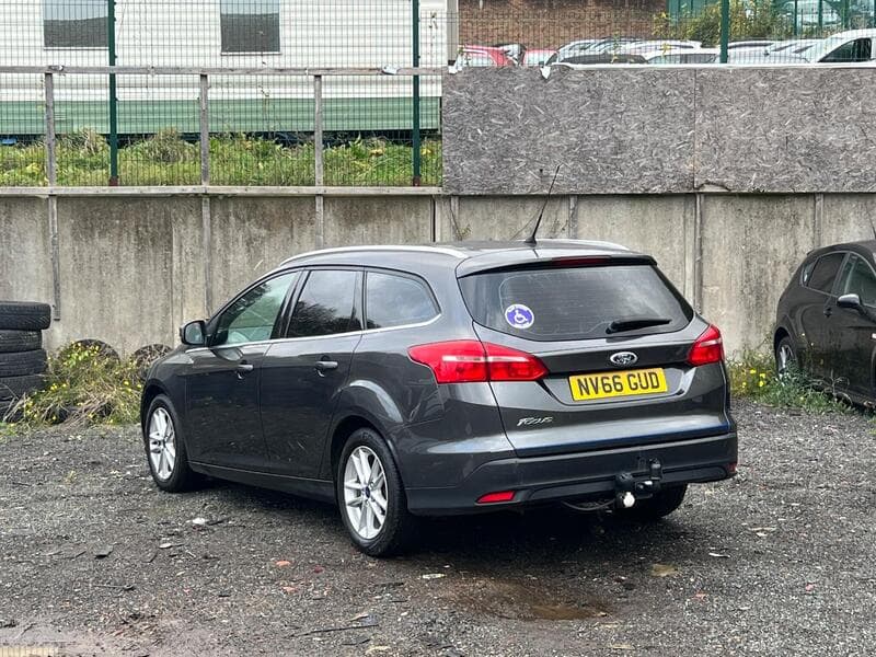 2016 Ford Focus 1.5 TDCi Zetec Estate 5dr Diesel Manual Euro 6 (s/s) (120 ps) - thumbnail 8