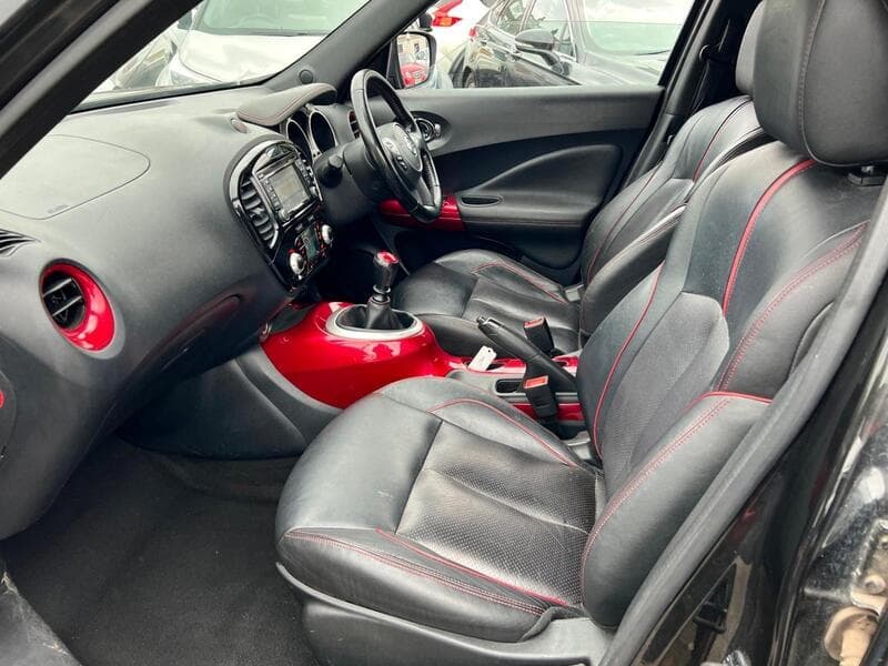 2015 Nissan Juke 1.5 dCi Tekna SUV 5dr Diesel Manual Euro 6 (s/s) (110 ps) - thumbnail 4