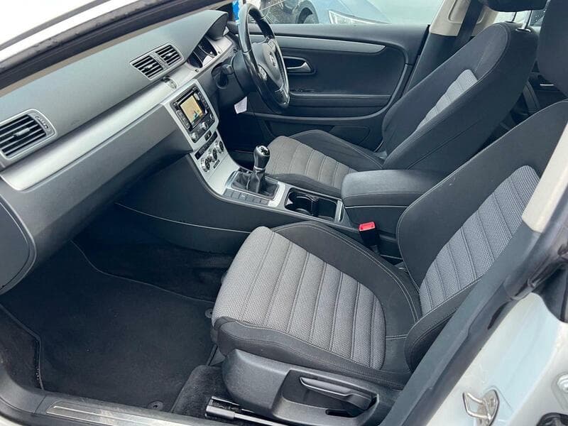 2015 Volkswagen CC 2.0 TDI BlueMotion Tech Saloon 4dr Diesel Manual Euro 5 (s/s) (140 ps) - thumbnail 4