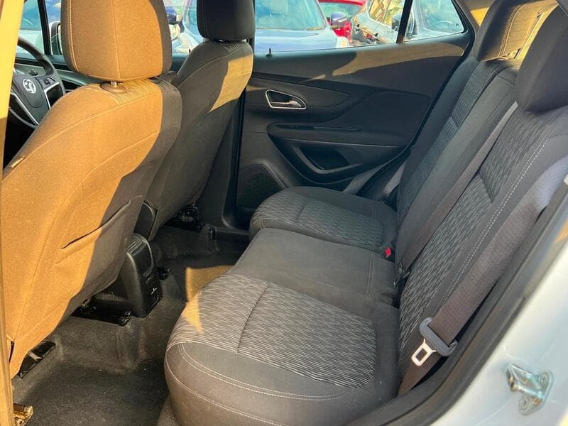 2016 Vauxhall Mokka 1.6 CDTi Exclusiv SUV 5dr Diesel Manual 2WD Euro 6 (s/s) (136 ps) - thumbnail 6