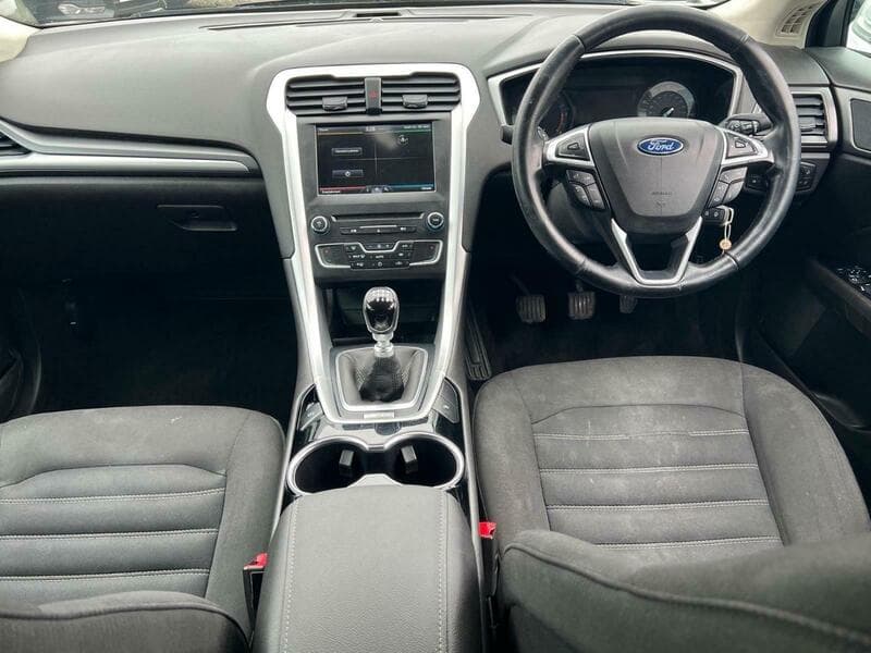 2016 Ford Mondeo 2.0 TDCi Zetec Hatchback 5dr Diesel Manual Euro 6 (s/s) (150 ps) - thumbnail 5