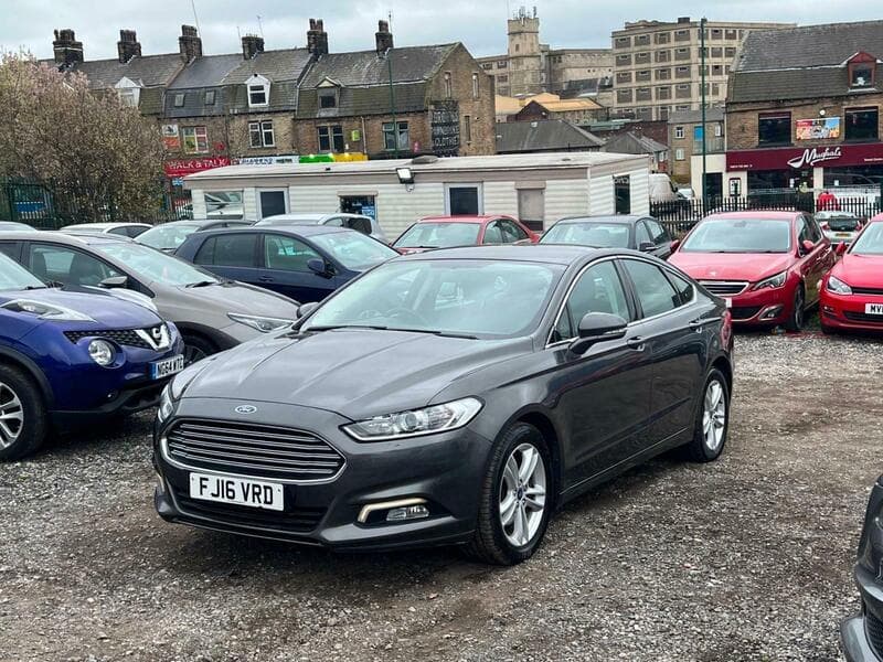 2016 Ford Mondeo 2.0 TDCi Zetec Hatchback 5dr Diesel Manual Euro 6 (s/s) (150 ps) - image 2