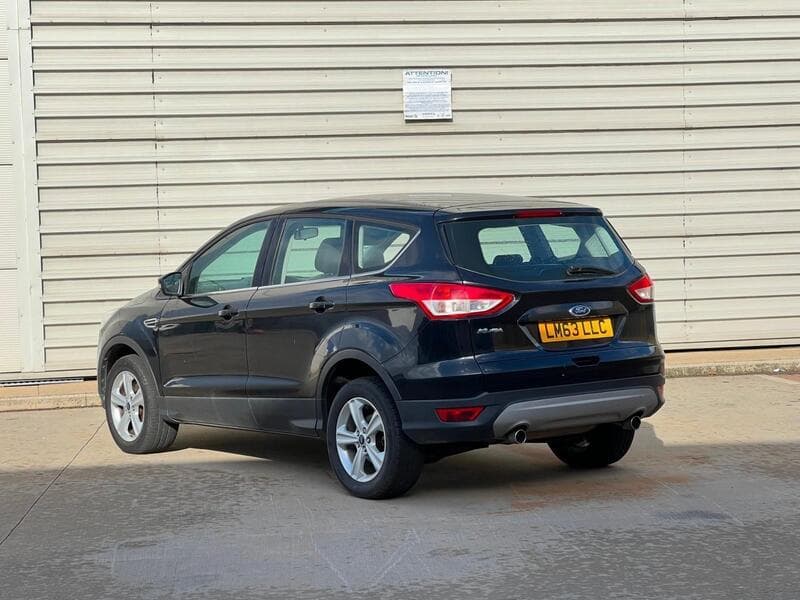 2013 Ford Kuga 2.0 TDCi Zetec SUV 5dr Diesel Manual AWD Euro 5 (140 ps) - thumbnail 10