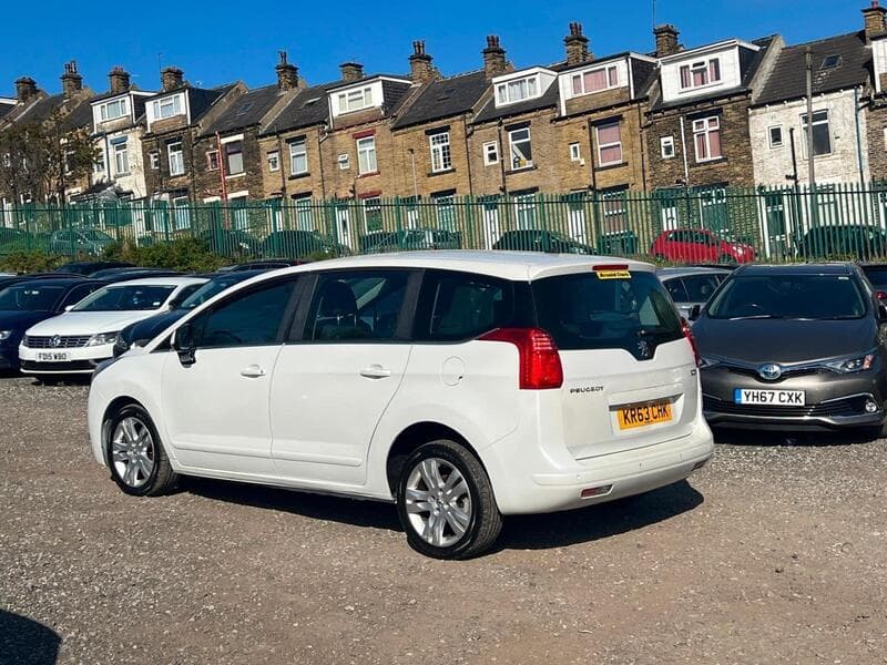 2013 Peugeot 5008 1.6 HDi Active MPV 5dr Diesel Manual Euro 5 (115 ps) - thumbnail 8
