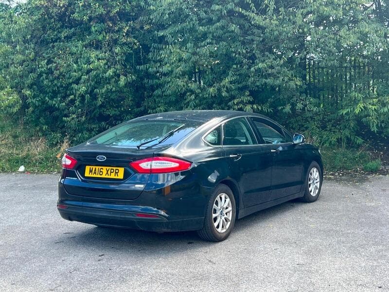 2016 Ford Mondeo 1.5 TDCi ECOnetic Zetec Hatchback 5dr Diesel Manual Euro 6 (s/s) (120 ps) - thumbnail 4