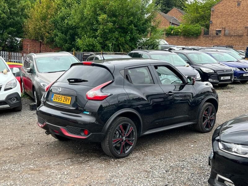 2015 Nissan Juke 1.5 dCi Tekna SUV 5dr Diesel Manual Euro 6 (s/s) (110 ps) - image 3
