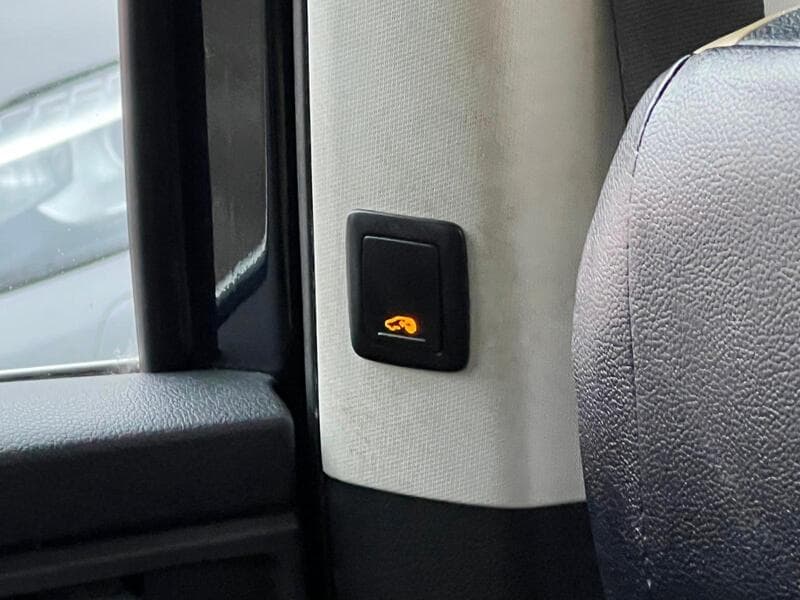 2015 Volkswagen Sharan 2.0 TDI BlueMotion Tech SE MPV 5dr Diesel DSG Euro 5 (s/s) (140 ps) - thumbnail 9