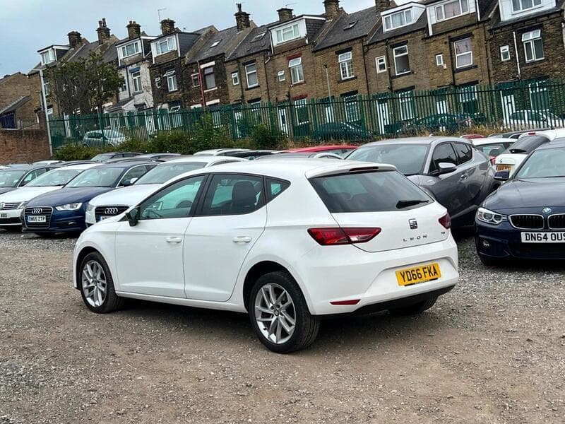 2016 SEAT Leon 1.6 TDI SE Dynamic Technology Hatchback 5dr Diesel Manual Euro 6 (s/s) (110 ps) - thumbnail 7