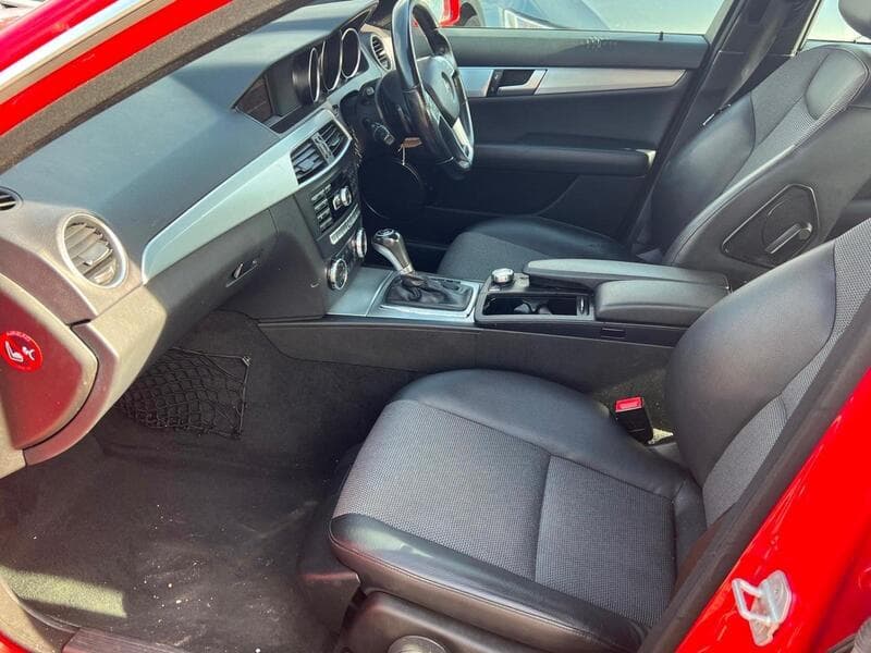 2012 Mercedes-Benz C Class 2.1 C200 CDI BlueEfficiency Sport Saloon 4dr Diesel G-Tronic+ Euro 5 (s/s) (136 ps) - thumbnail 4